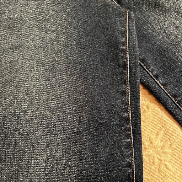 Judy Blue Dad Jeans - Picture 11 of 11